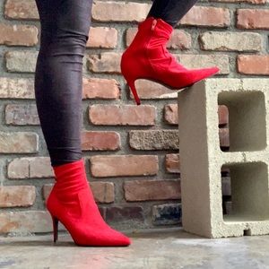 Steve Madden heel booties red 7.5